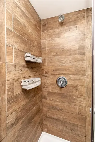 727 Mendon Road Woonsocket RI 02895