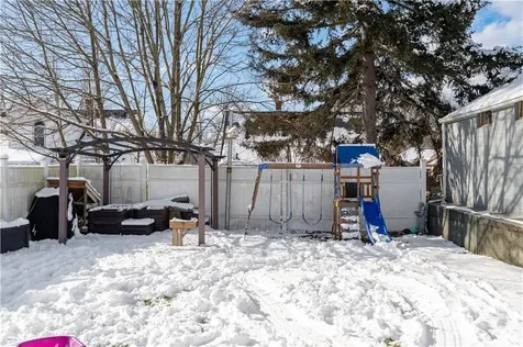 727 Mendon Road Woonsocket RI 02895