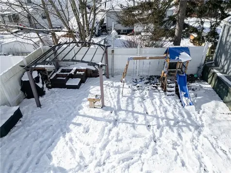 727 Mendon Road Woonsocket RI 02895