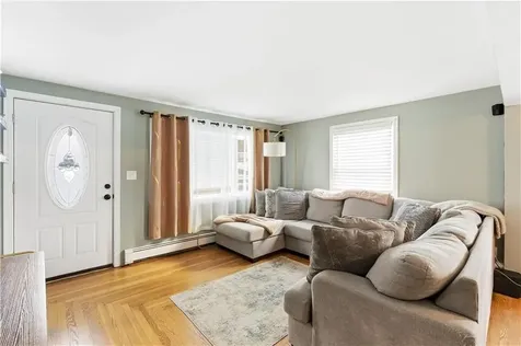 727 Mendon Road Woonsocket RI 02895