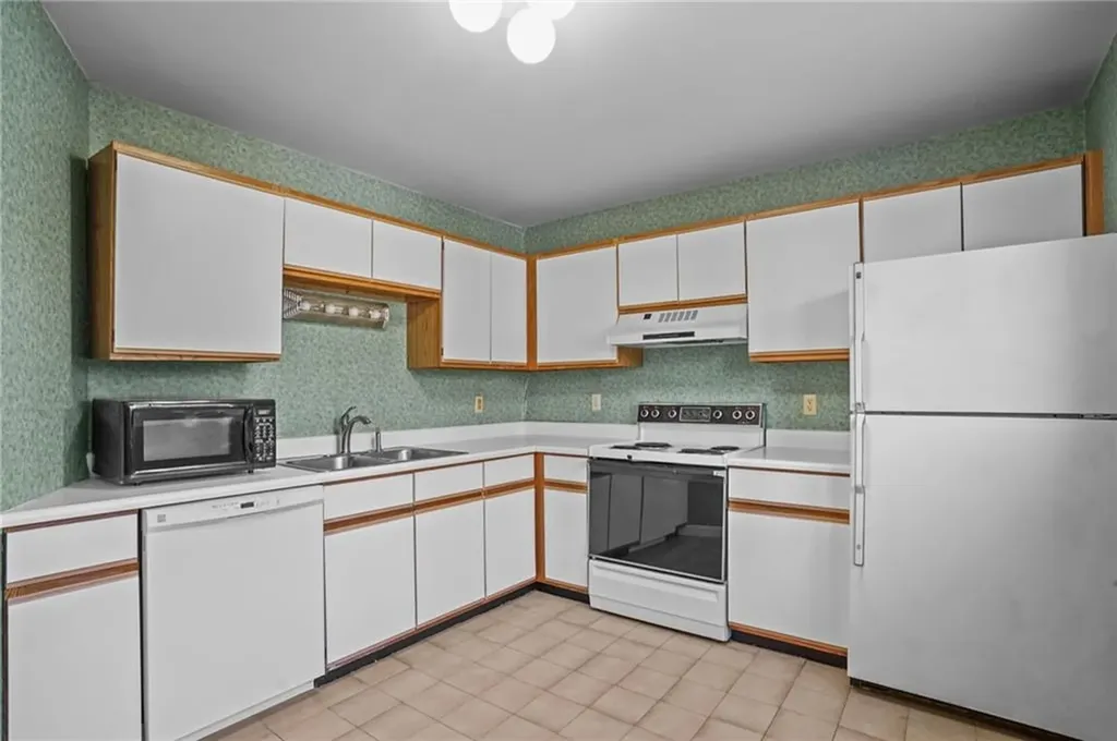 1029 Boston Neck Road Narragansett RI 02882