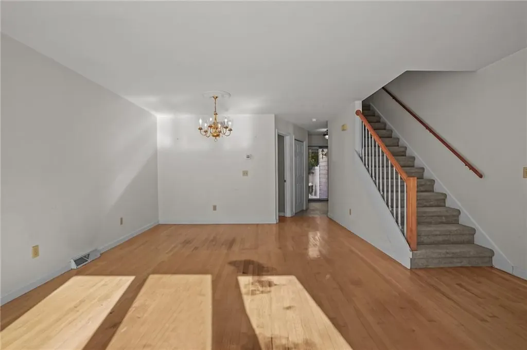 1029 Boston Neck Road Narragansett RI 02882