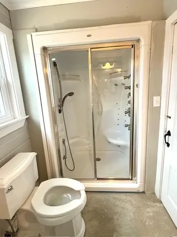 326 Fish Road Tiverton RI 02878