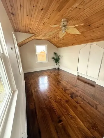 326 Fish Road Tiverton RI 02878