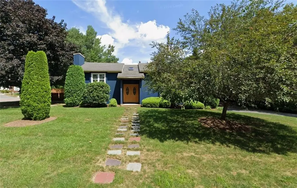 2 Sturbridge Avenue Smithfield RI 02828