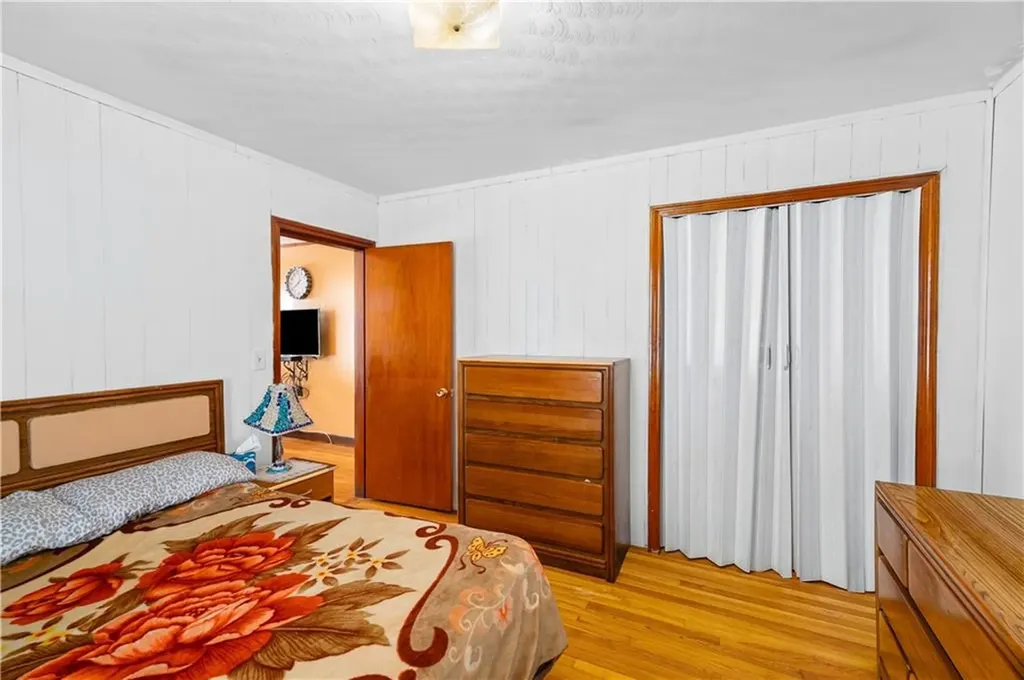 53 Samuel Avenue Pawtucket RI 02860