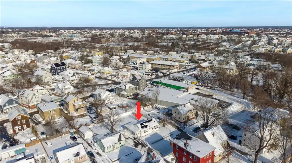 53 Samuel Avenue Pawtucket RI 02860