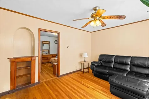 53 Samuel Avenue Pawtucket RI 02860