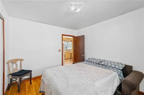 53 Samuel Avenue Pawtucket RI 02860