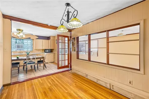 53 Samuel Avenue Pawtucket RI 02860