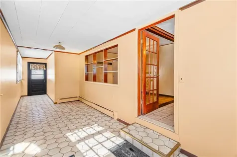 53 Samuel Avenue Pawtucket RI 02860