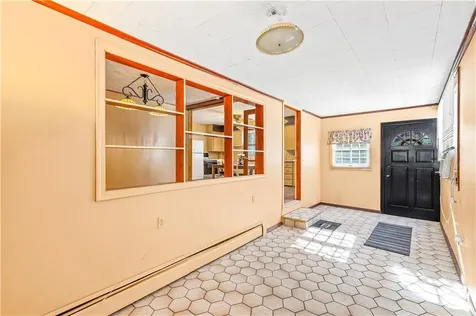 53 Samuel Avenue Pawtucket RI 02860