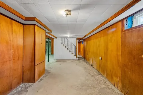 53 Samuel Avenue Pawtucket RI 02860