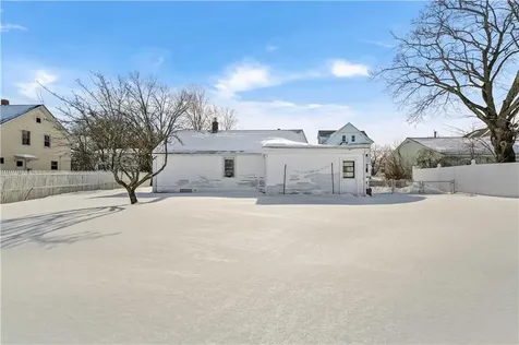 53 Samuel Avenue Pawtucket RI 02860