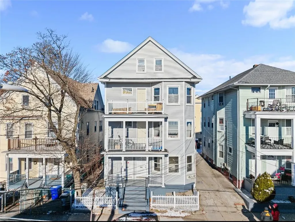 61 Stanwood Street Providence RI 02907