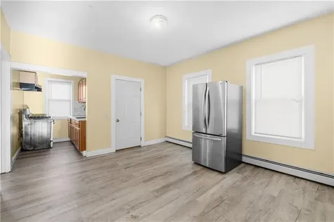 61 Stanwood Street Providence RI 02907