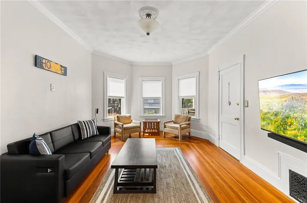 202 Rochambeau Avenue Providence RI 02906