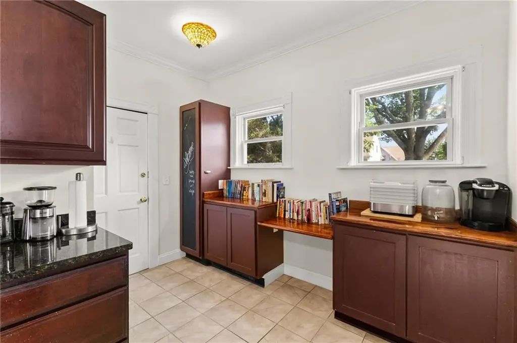 202 Rochambeau Avenue Providence RI 02906