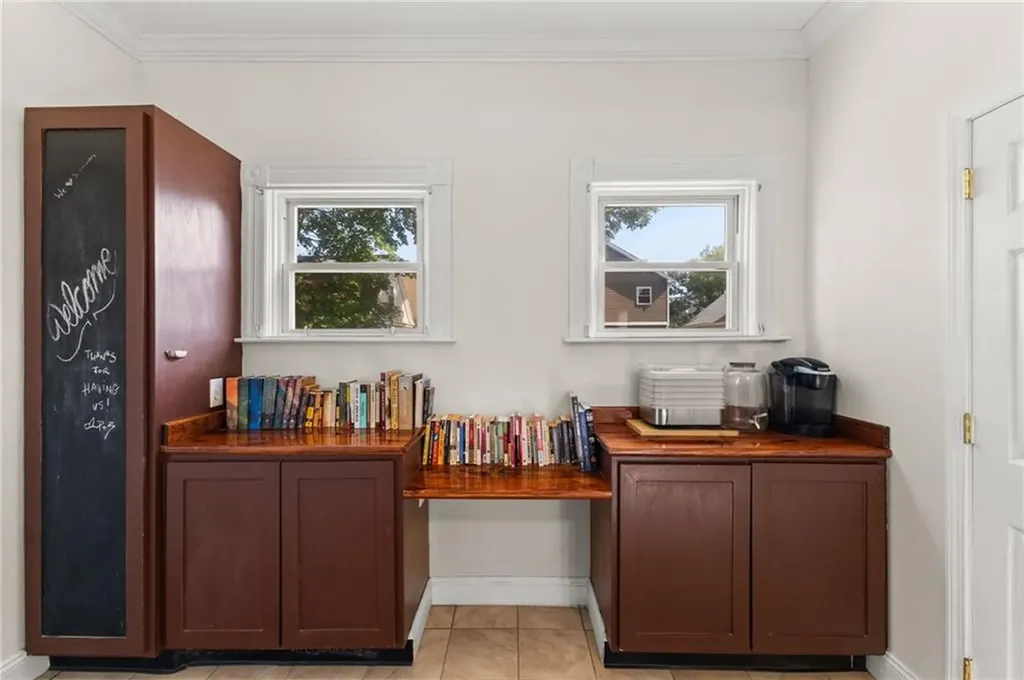 202 Rochambeau Avenue Providence RI 02906