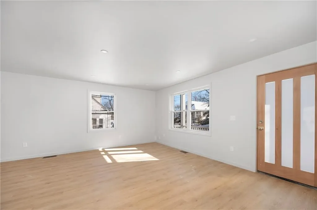 119 Farm Street Providence RI 02908