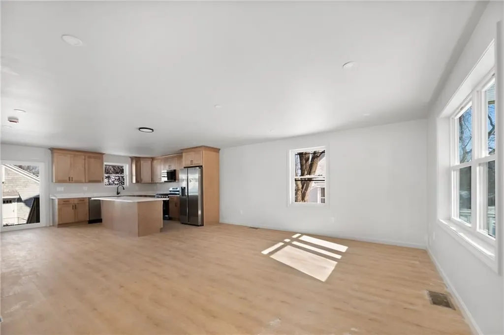 119 Farm Street Providence RI 02908