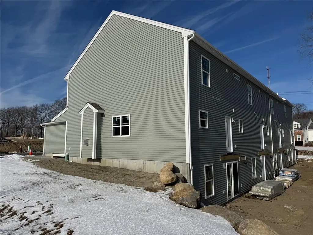 8 Trinity Way Johnston RI 02919