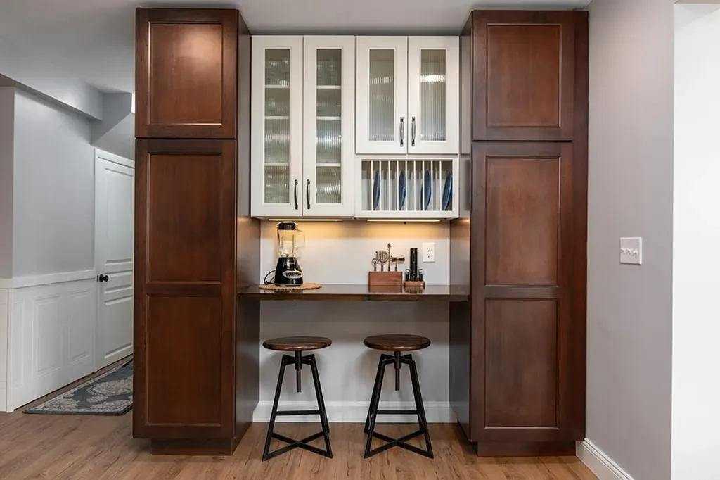 28 Palm Beach Avenue Narragansett RI 02882