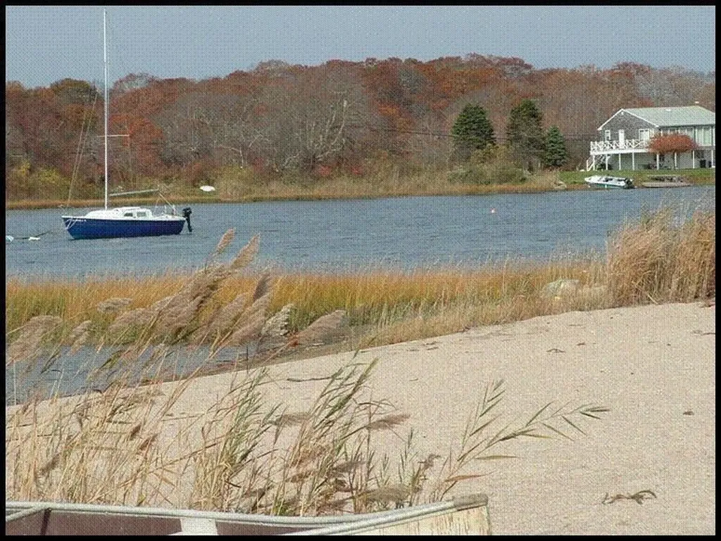 28 Palm Beach Avenue Narragansett RI 02882