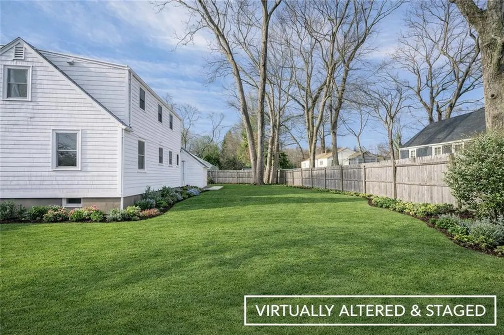 123 S Pierce Road East Greenwich RI 02818