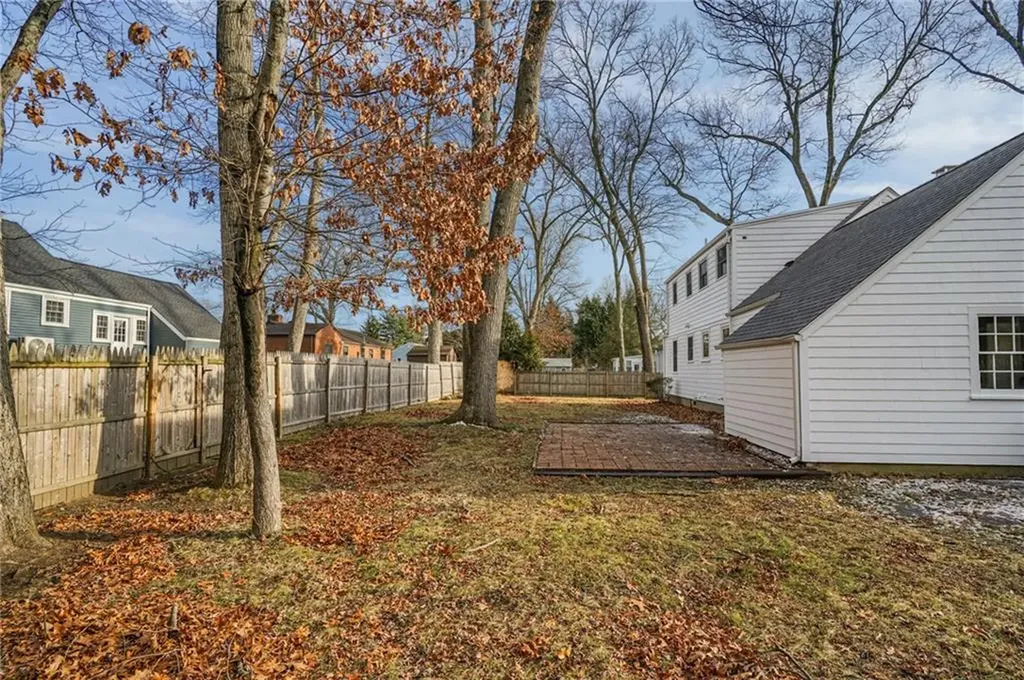 123 S Pierce Road East Greenwich RI 02818