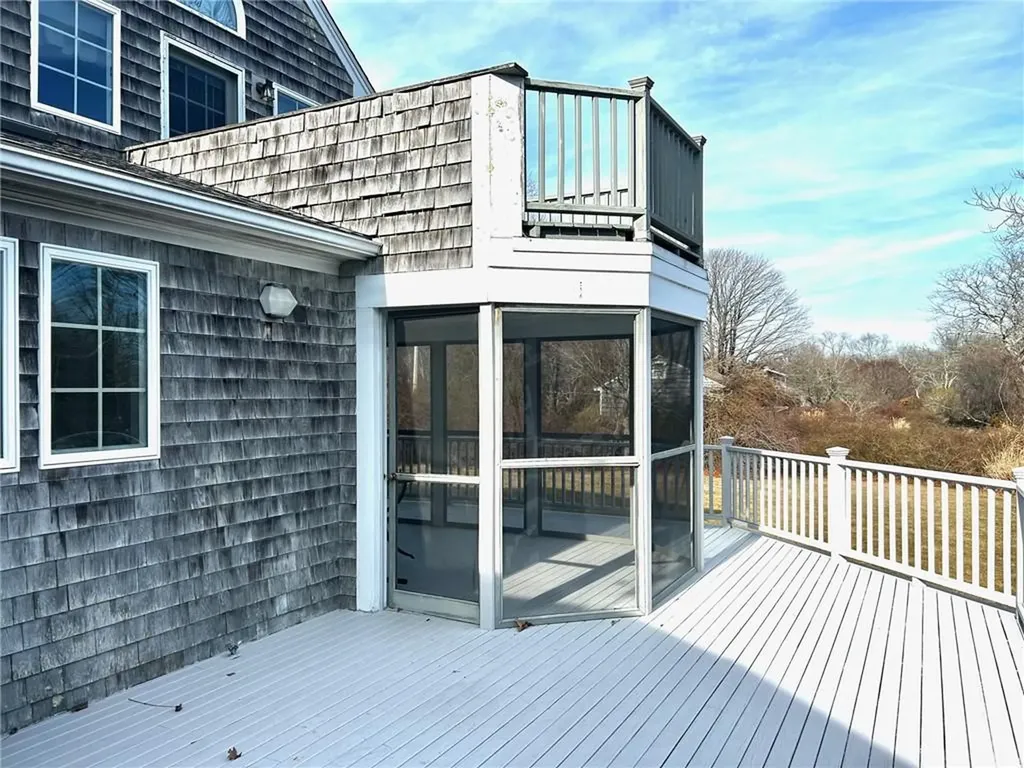 123 Border Avenue South Kingstown RI 02879
