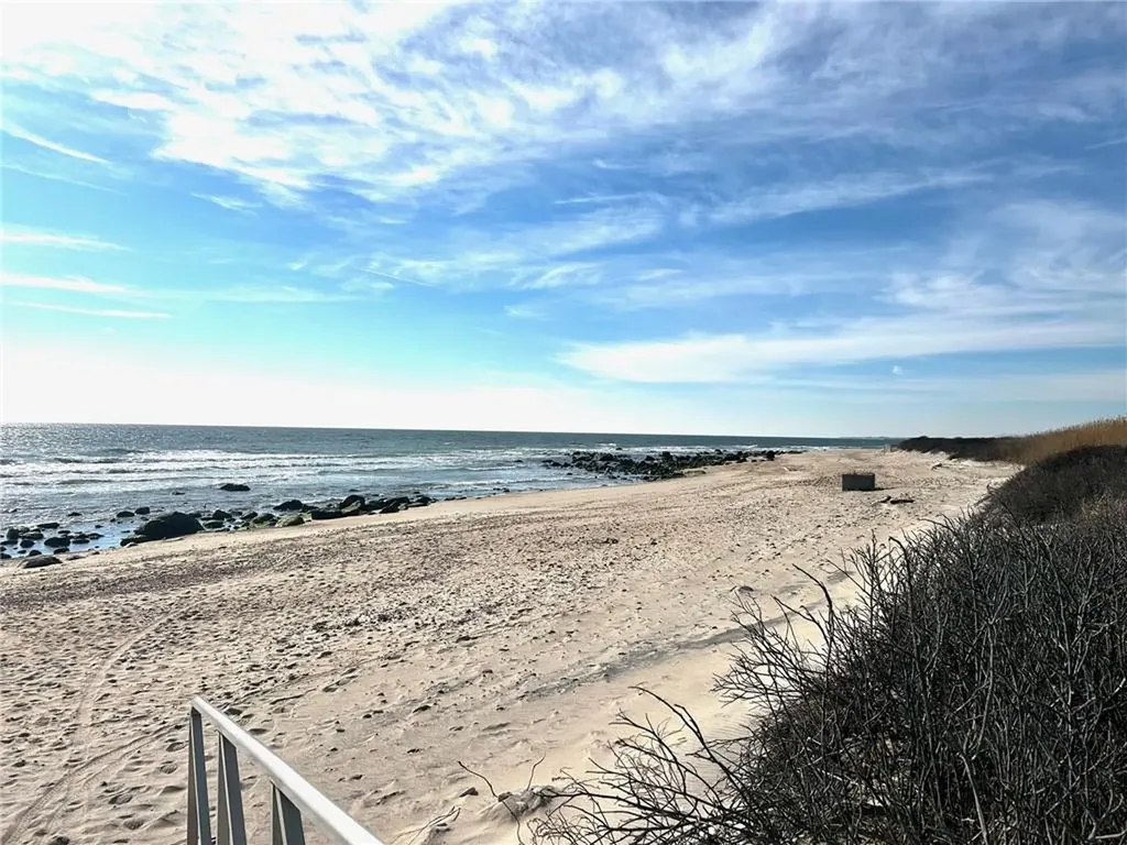 123 Border Avenue South Kingstown RI 02879