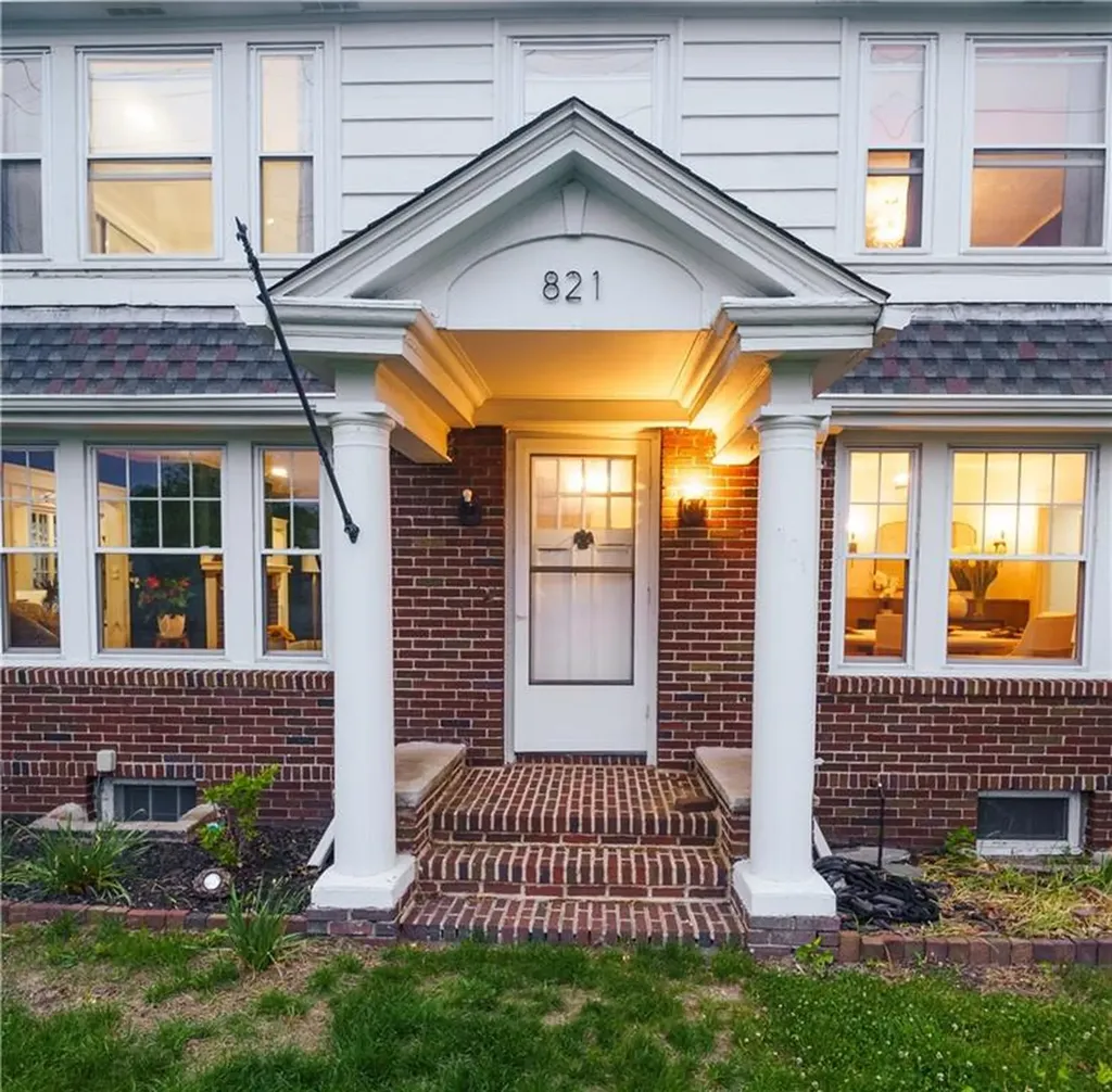 821 Post Road Warwick RI 02888