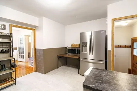 821 Post Road Warwick RI 02888