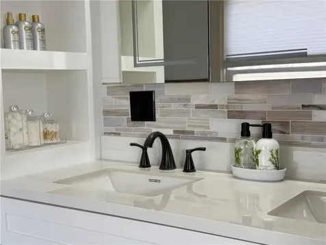 821 Post Road Warwick RI 02888