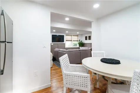 821 Post Road Warwick RI 02888