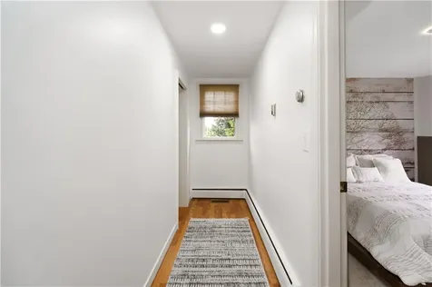 821 Post Road Warwick RI 02888