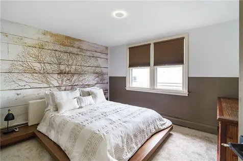 821 Post Road Warwick RI 02888