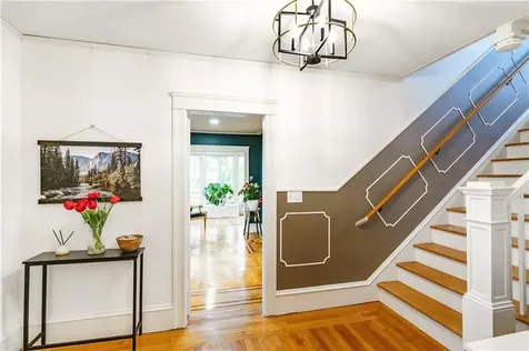 821 Post Road Warwick RI 02888