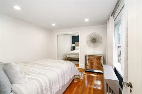 821 Post Road Warwick RI 02888