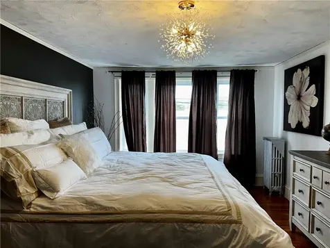 821 Post Road Warwick RI 02888