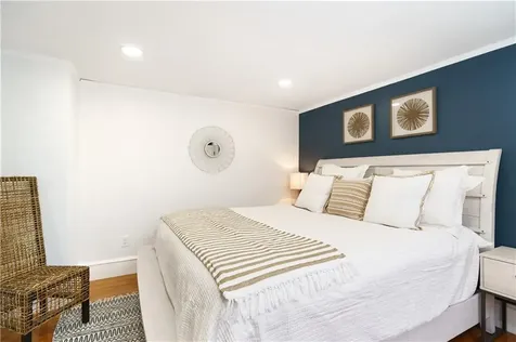 821 Post Road Warwick RI 02888