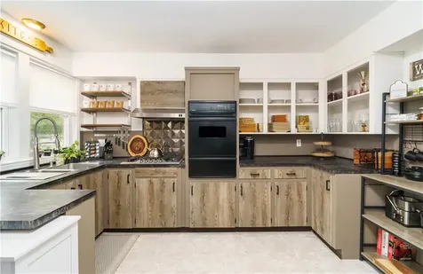 821 Post Road Warwick RI 02888