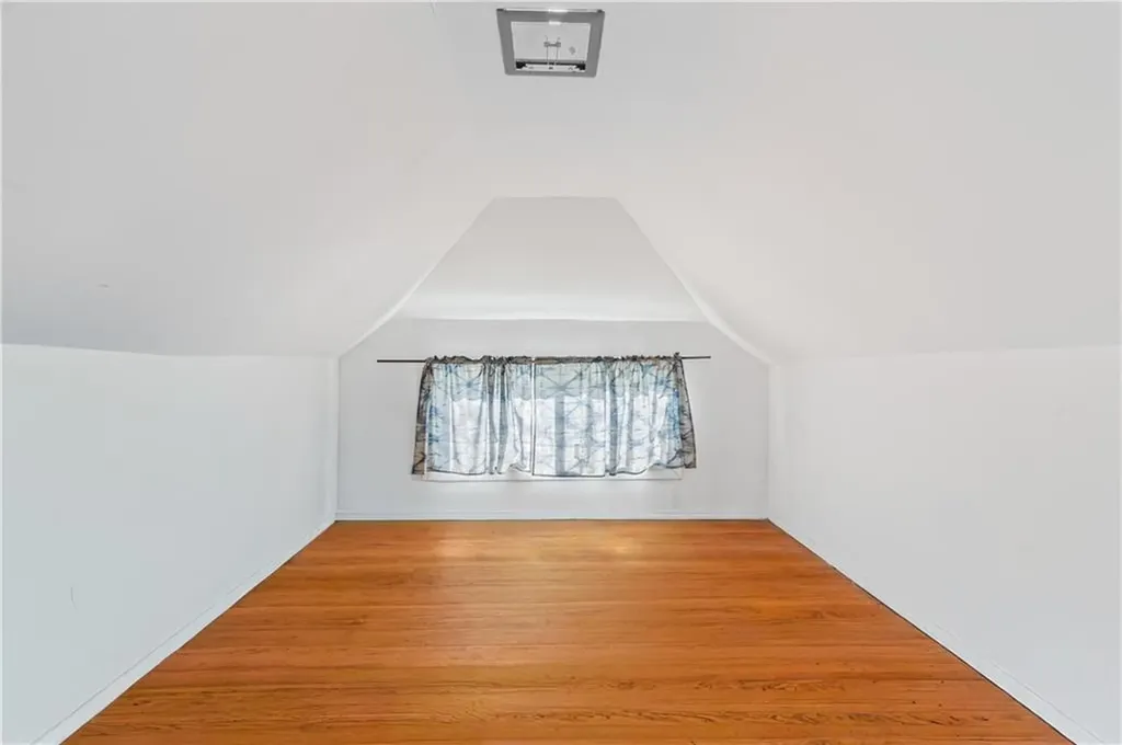 220 Bay View Avenue Cranston RI 02905