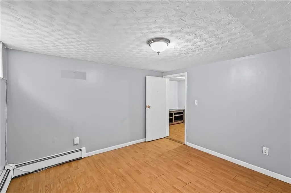 220 Bay View Avenue Cranston RI 02905