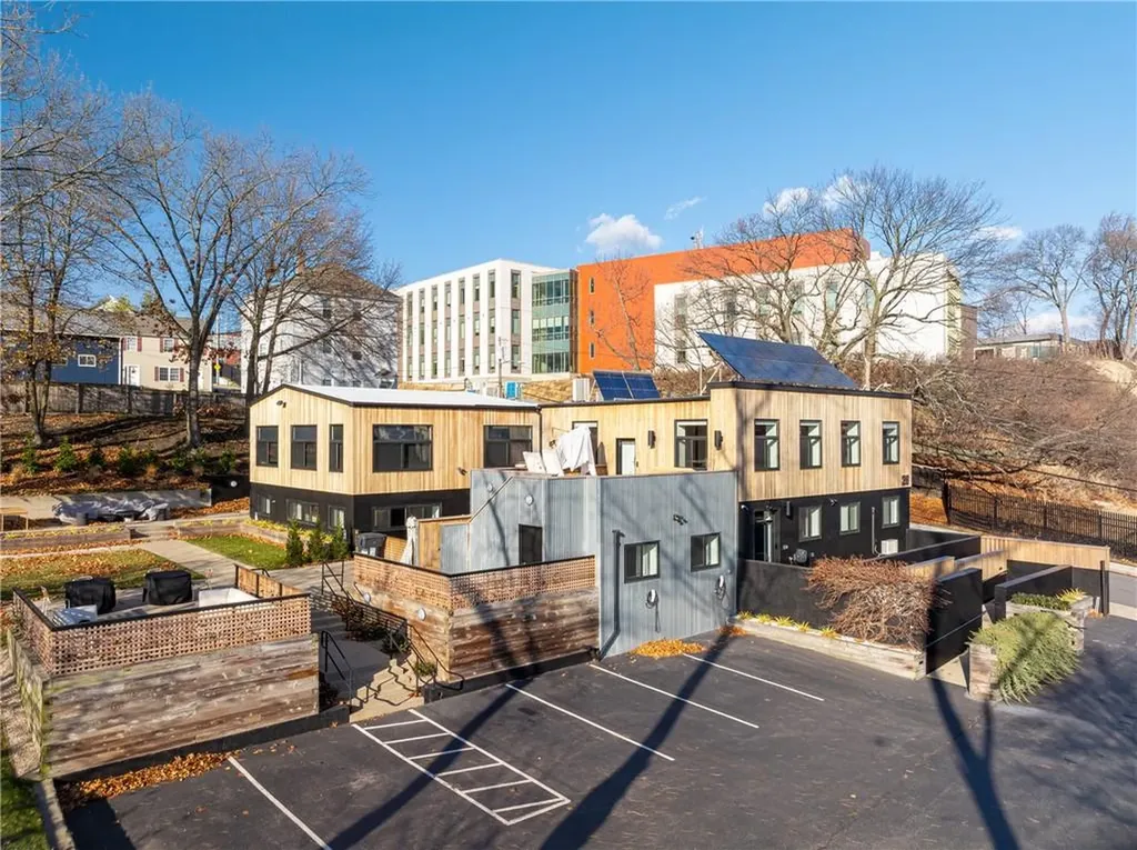 28 Wolcott Street Providence RI 02908