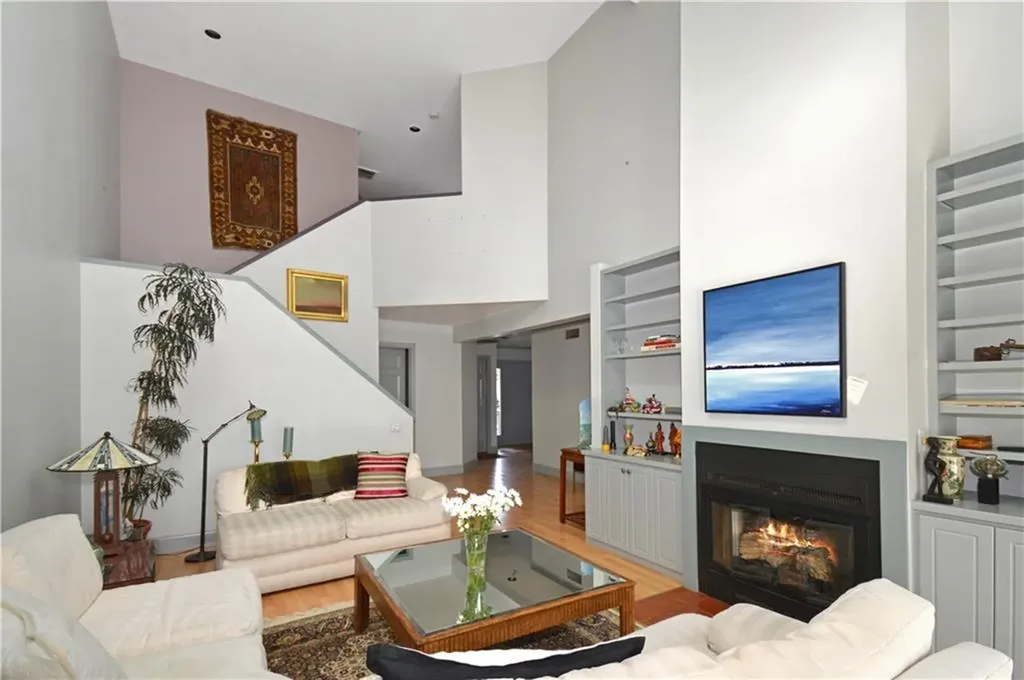 39 Bagy Wrinkle Cove Warren RI 02885