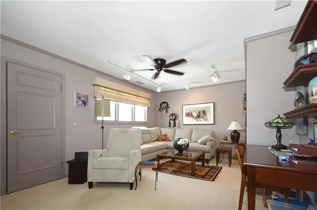 39 Bagy Wrinkle Cove Warren RI 02885