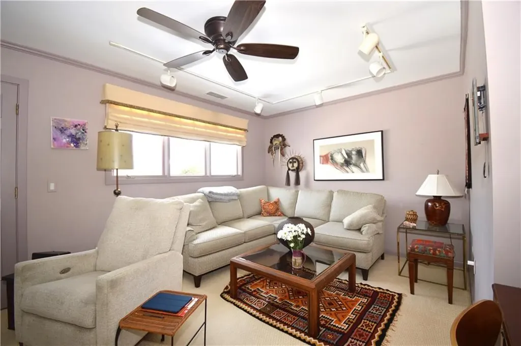 39 Bagy Wrinkle Cove Warren RI 02885