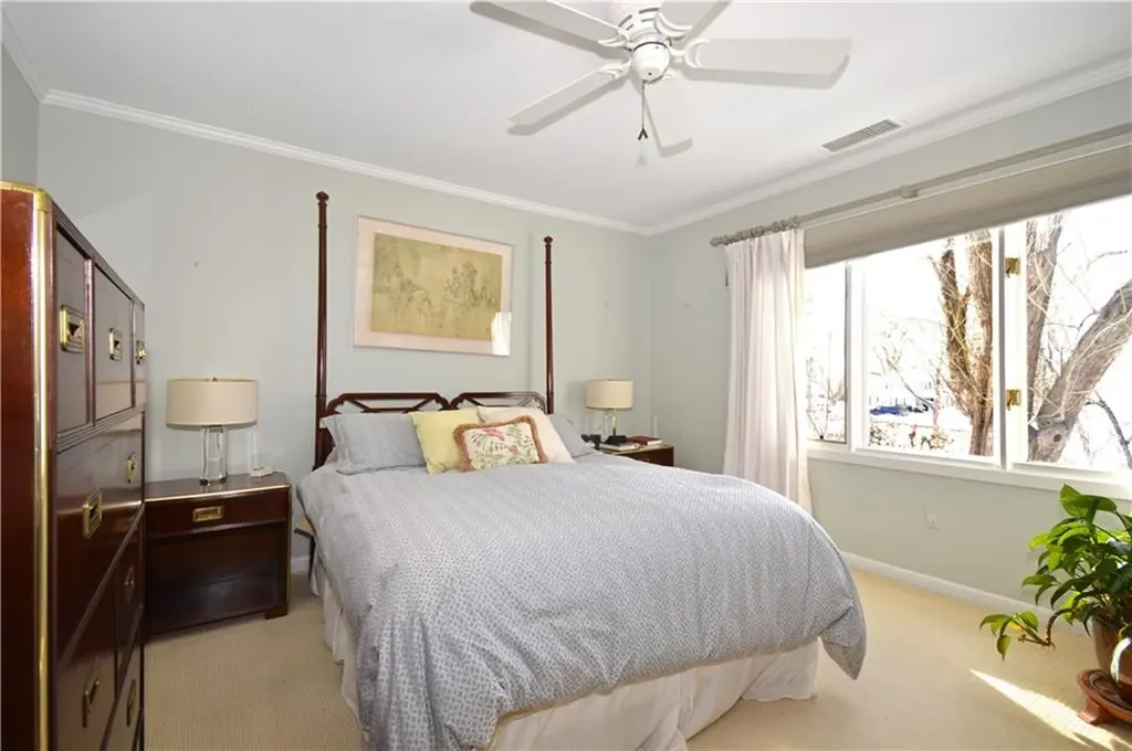 39 Bagy Wrinkle Cove Warren RI 02885